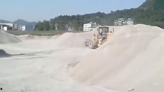 国产拖拉机视频大全机械,机械力量与农业现代化的完美融合  第2张