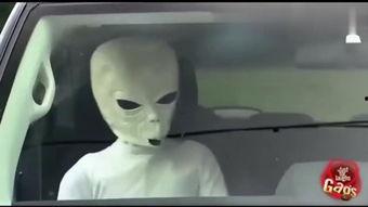 国产外星人搞笑视频合集,外星人搞笑视频合集欢乐大放送